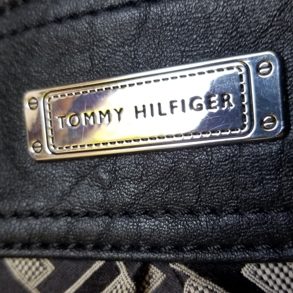 New Tommy Hilfiger totes purse - Picture 4 of 4